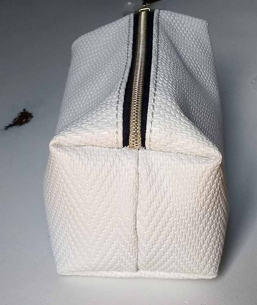 NWOT Mini Versatile Pouch - Picture 1 of 16